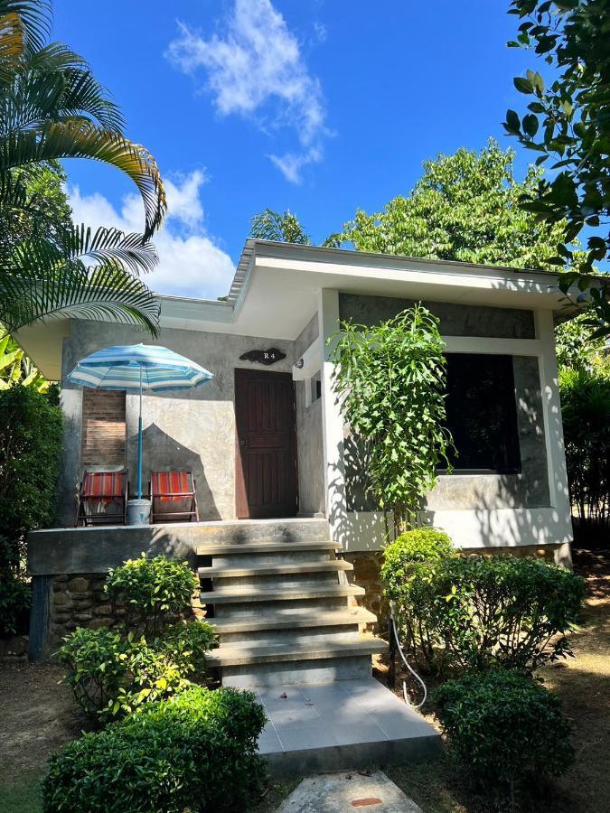 Sunshine On The Rock Hotel Ko Kut Exterior photo